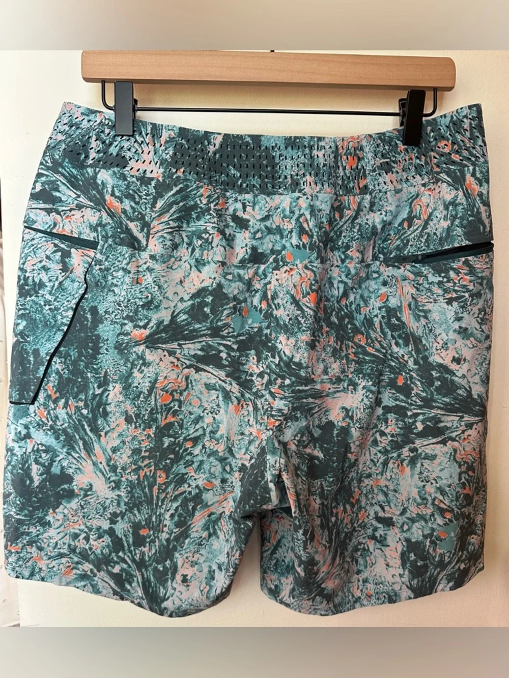 Lululemon Mens Current State Board Short 9”
